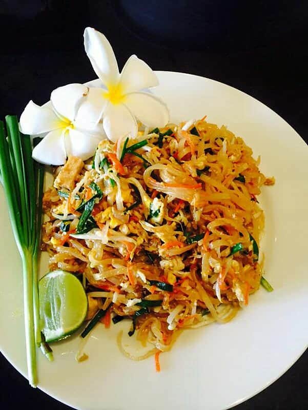 Thai Chef - Thai Cooking Phuket With Supparin ()